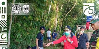 WALI KOTA SINGKAWANG IKUTI KERJA BAKTI MASSAL DI LINGKUNGAN KELURAHAN SIJANGKUNG